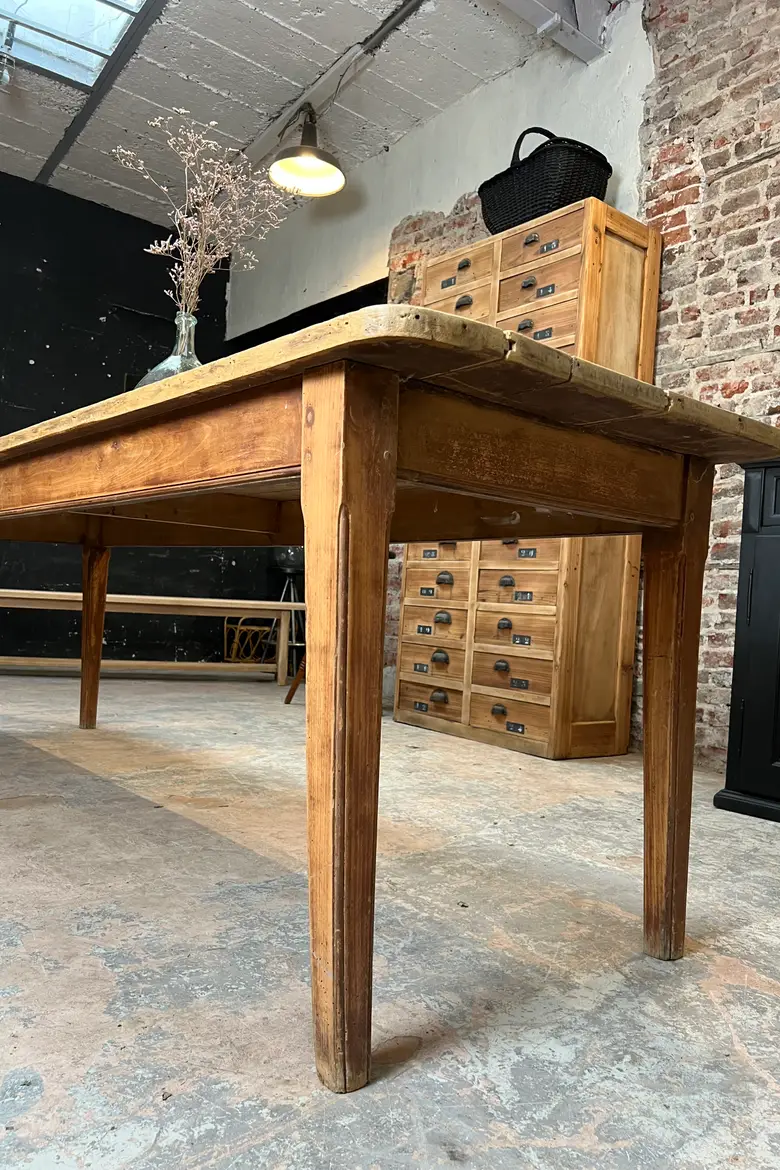 Grande table de bistrot en hêtre Début XXème