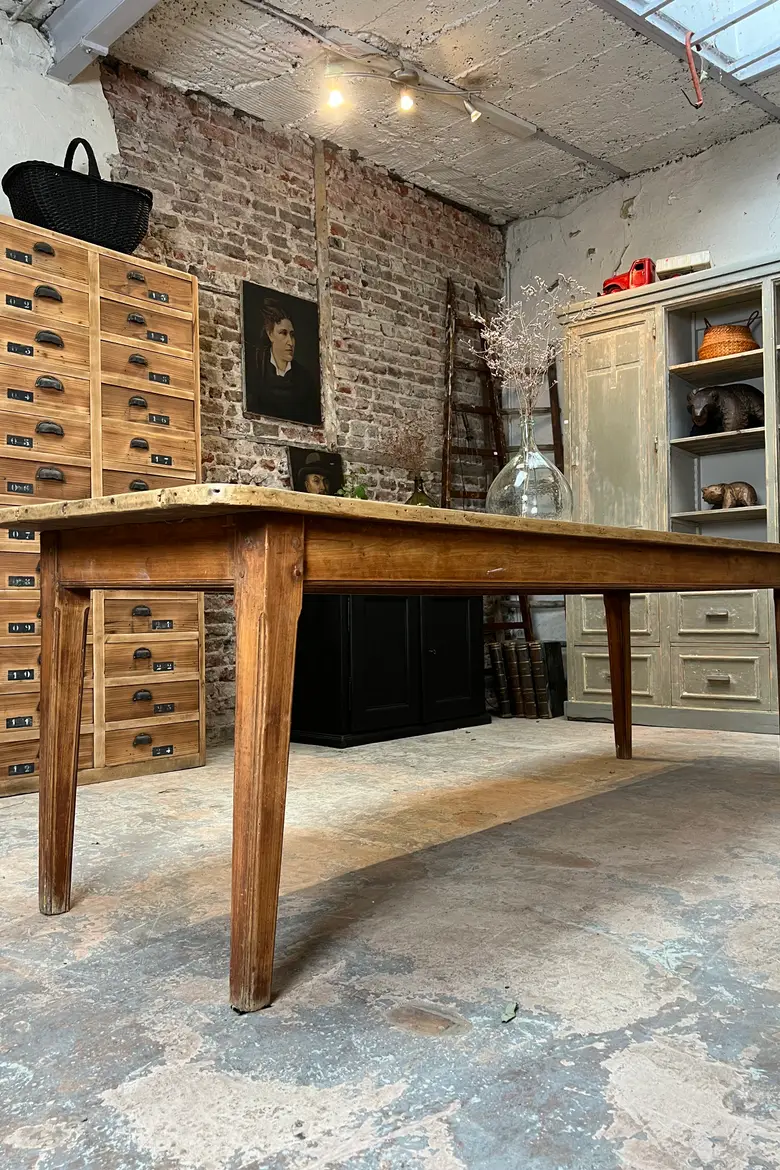 Grande table de bistrot en hêtre Début XXème