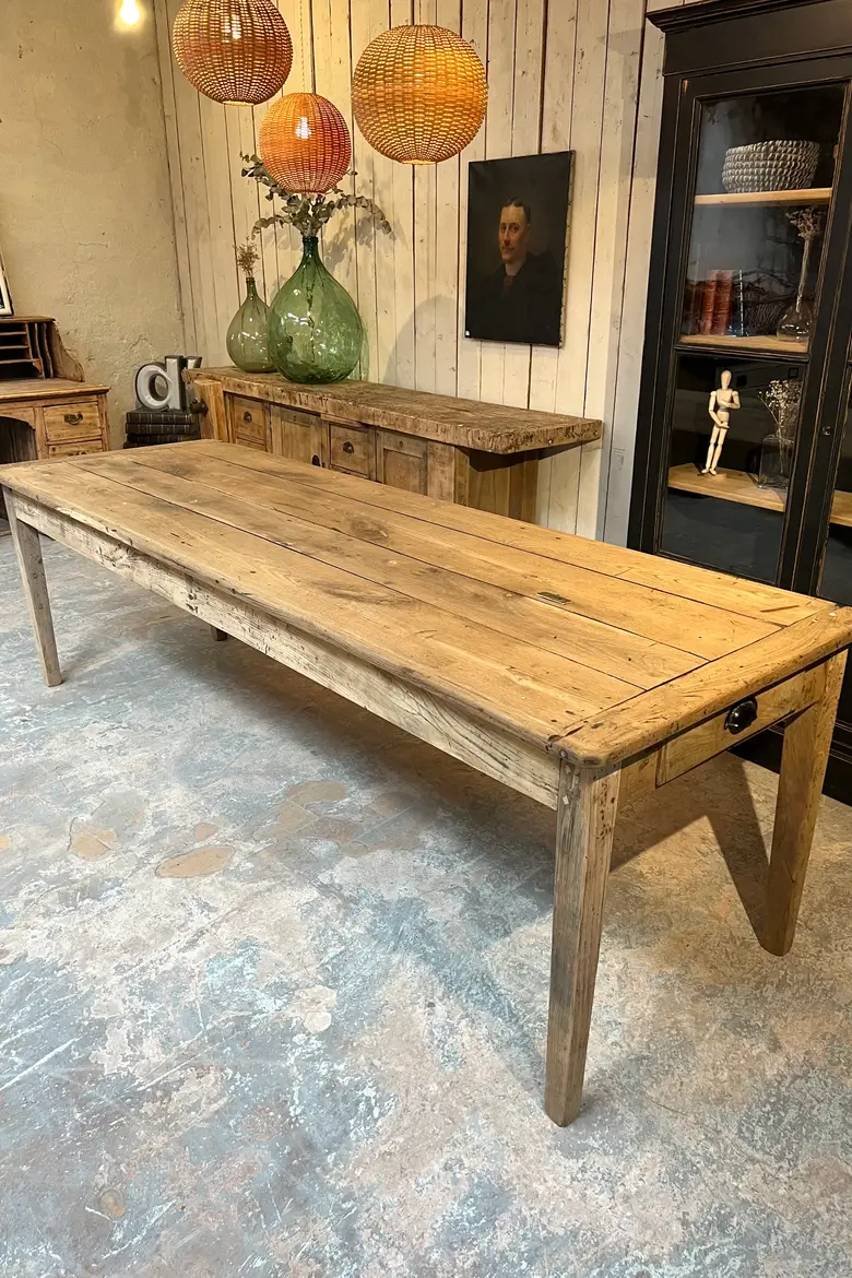 Grande table de brasserie en chêne avec monnayeur XIXème