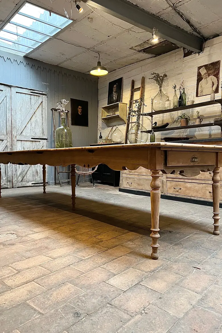 Grande table de château en sapin XIXème