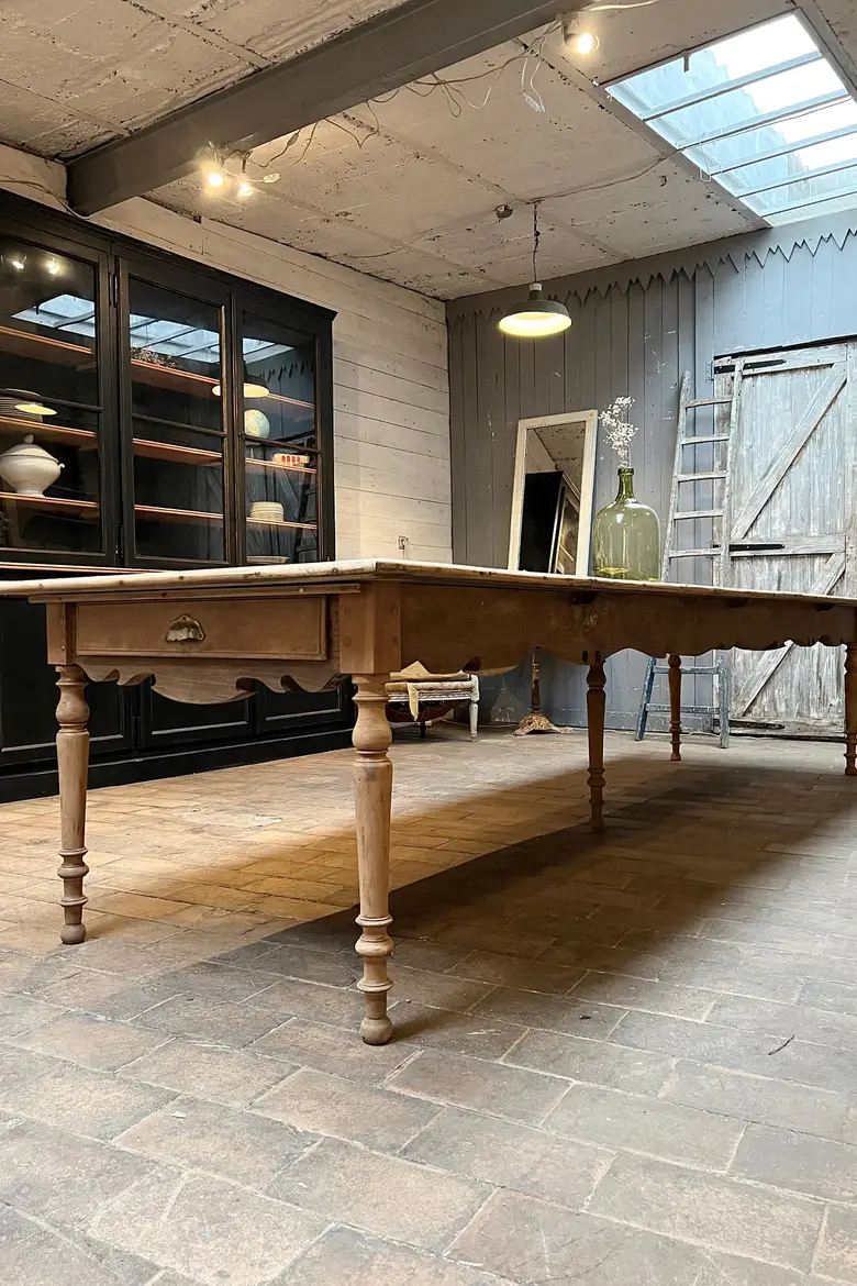 Grande table de château en sapin XIXème
