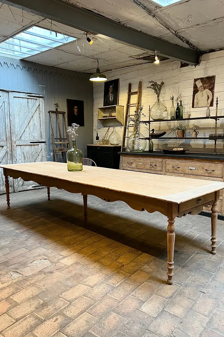Grande table de château en sapin XIXème
