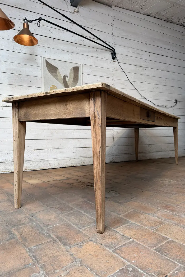 Grande table de ferme en châtaignier