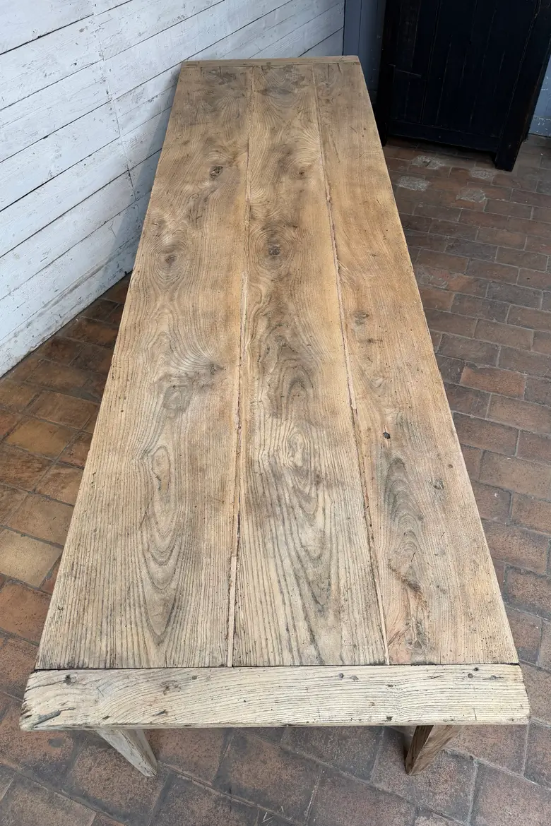 Grande table de ferme en châtaignier