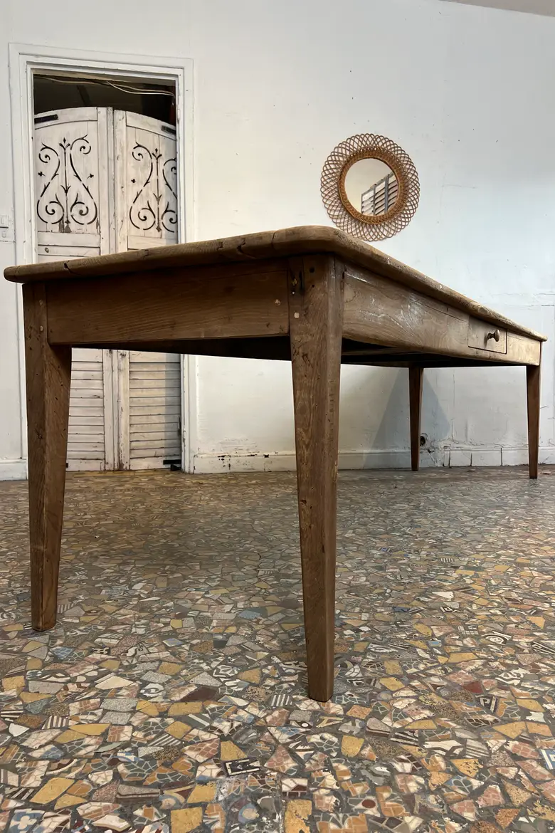 Grande table de ferme en châtaignier