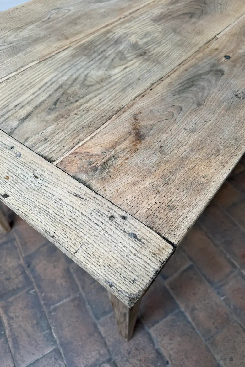 Grande table de ferme en châtaignier