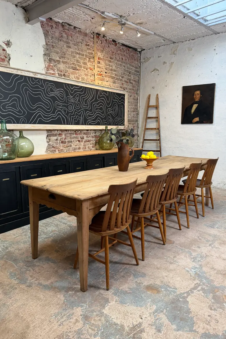 Grande table de ferme en châtaignier – XIXe siècle