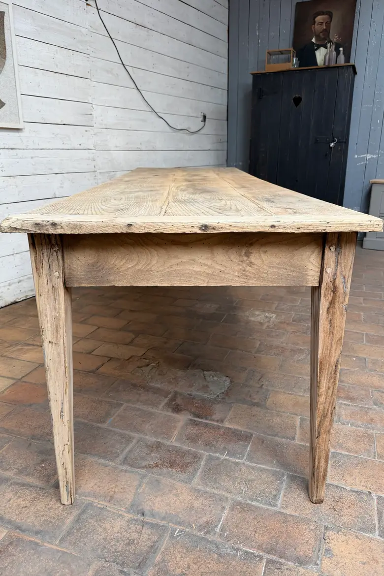 Grande table de ferme en châtaignier