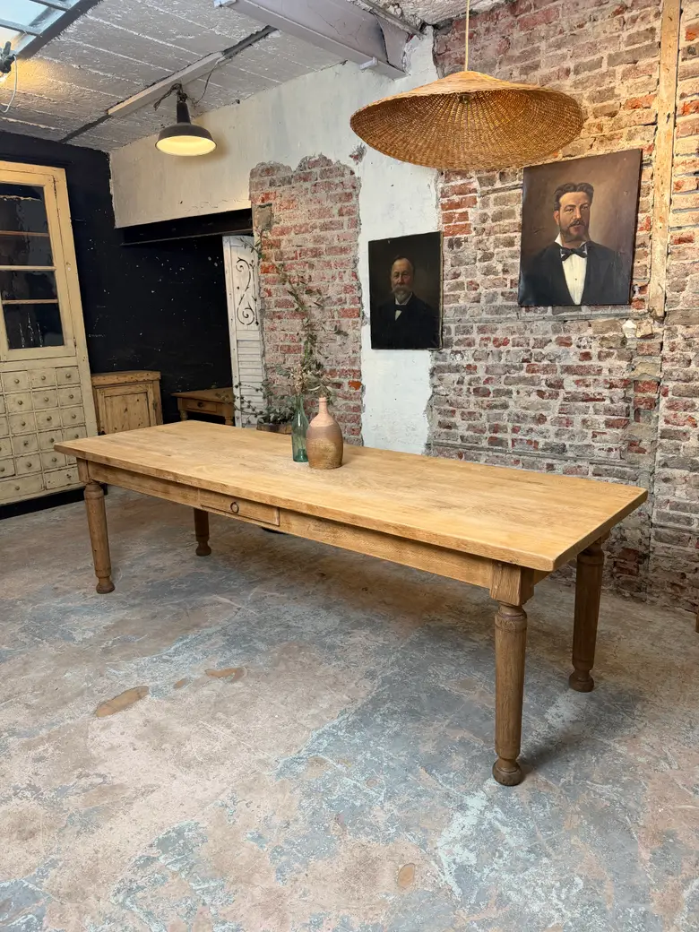 Grande table de ferme en chêne – années 50 — Grande table de ferme en chêne – années 50