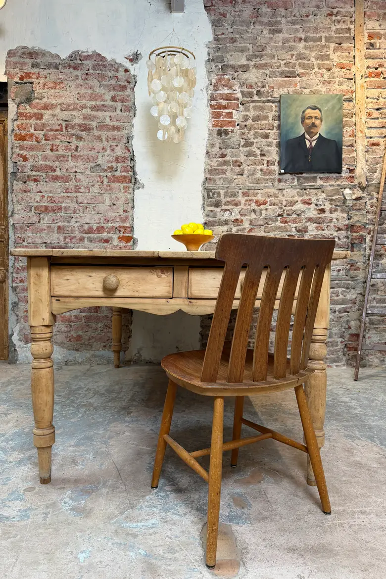 Grande table de ferme en sapin
