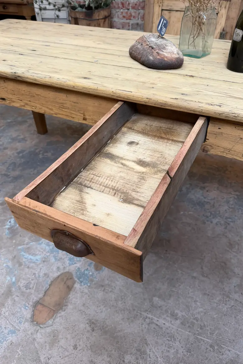 Grande table de ferme en sapin – XIXe siècle