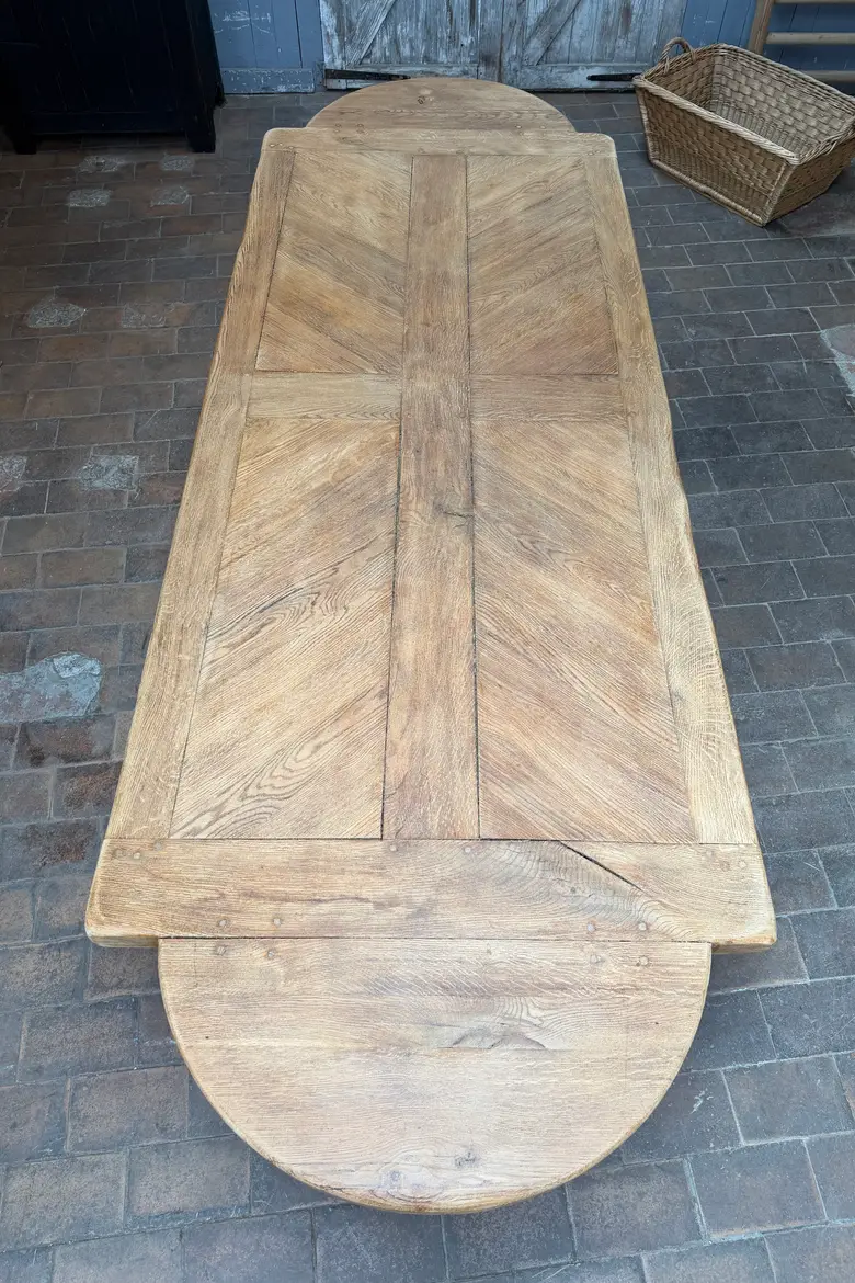 Grande table de monastère en chêne