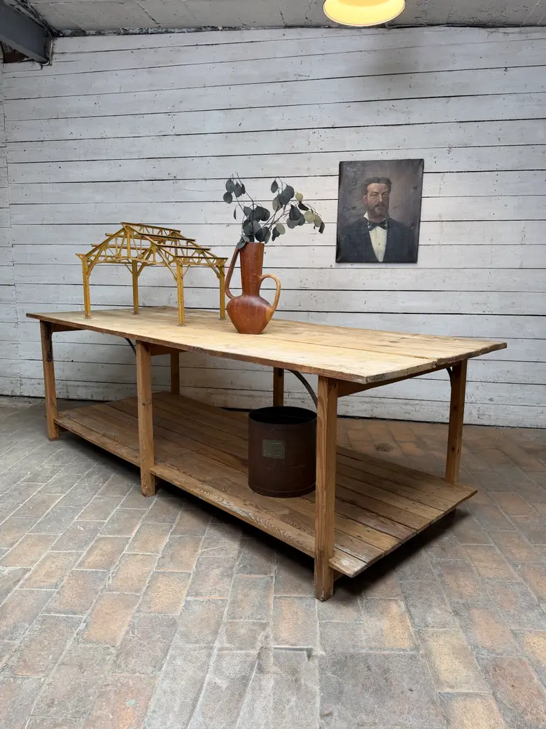Grande table de travail – début XXe siècle — Grande table de travail – début XXe siècle