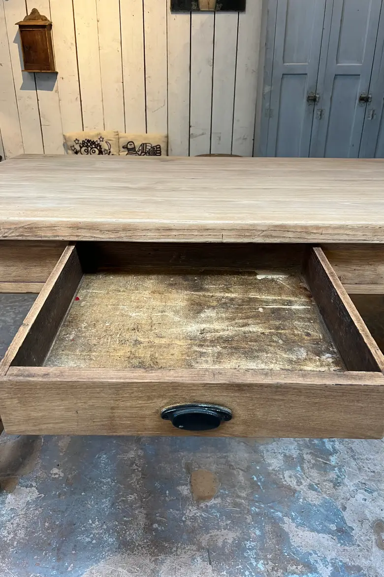 Grande table de travail en chêne