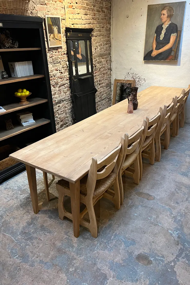 Grande table d’estaminet en sapin