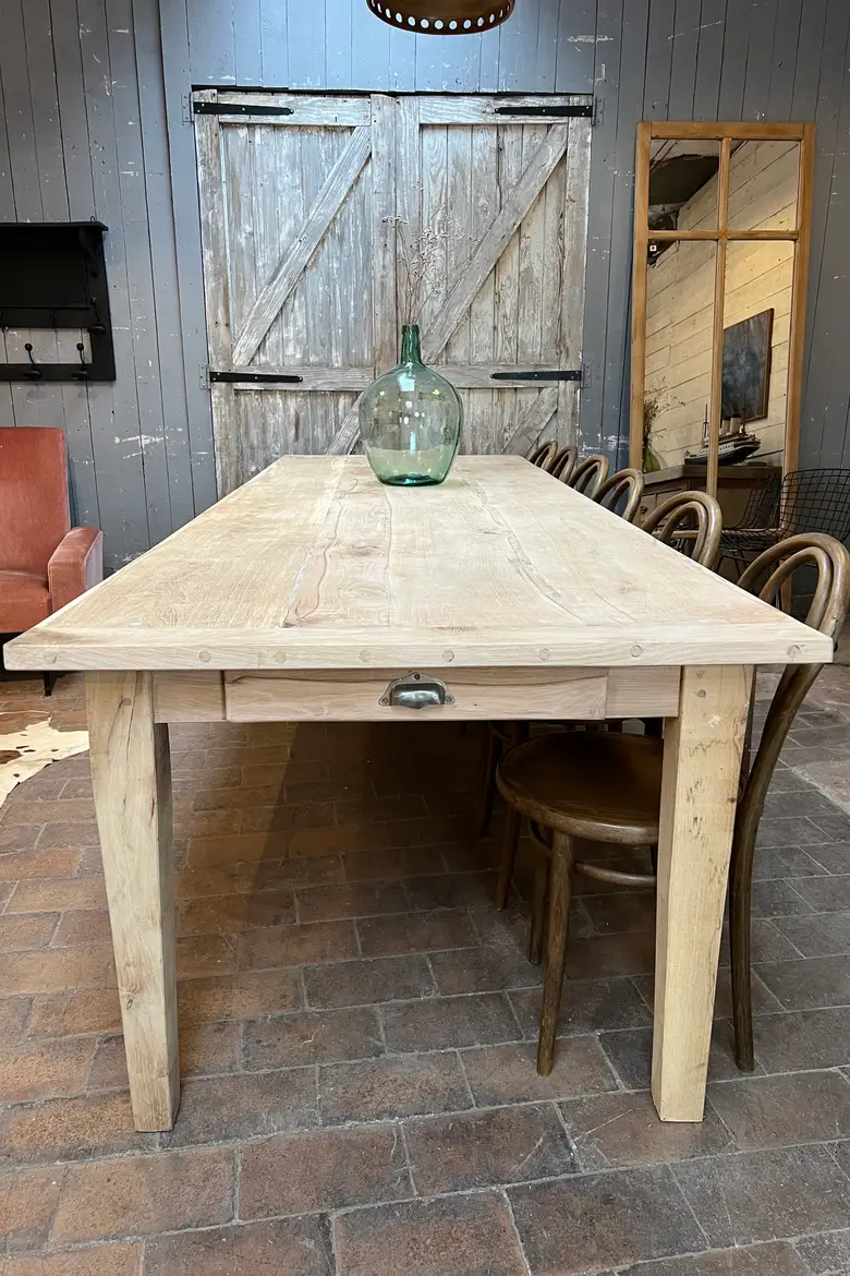 Grande table en chêne