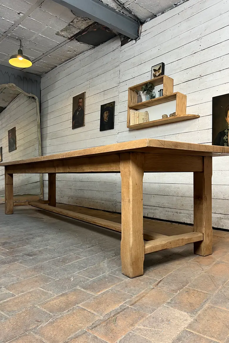 Grande table en chêne, années 50