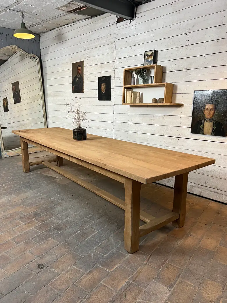 Grande table en chêne, années 50