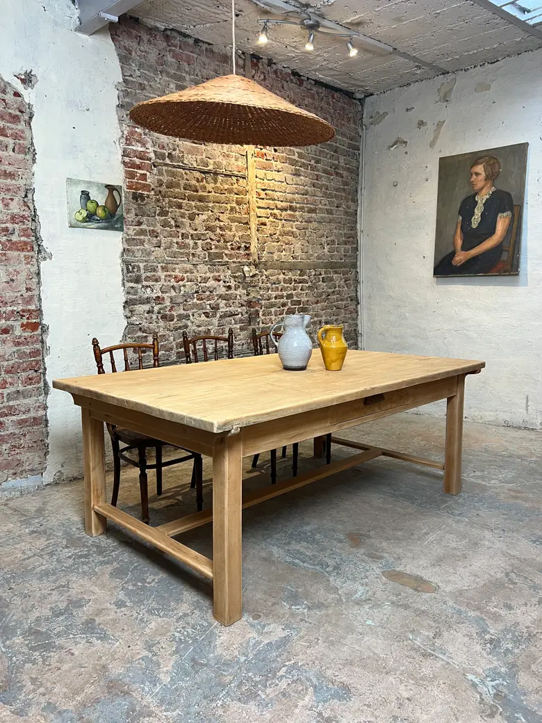 Grande table en chêne – années 50
