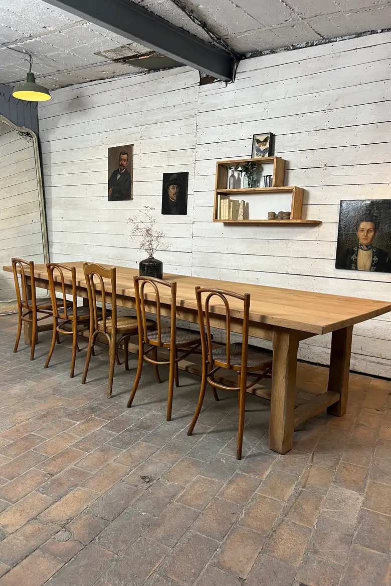 Grande table en chêne, années 50