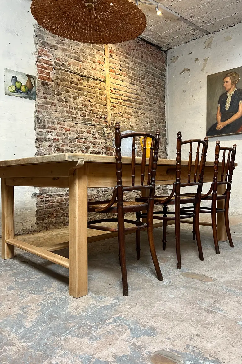 Grande table en chêne – années 50