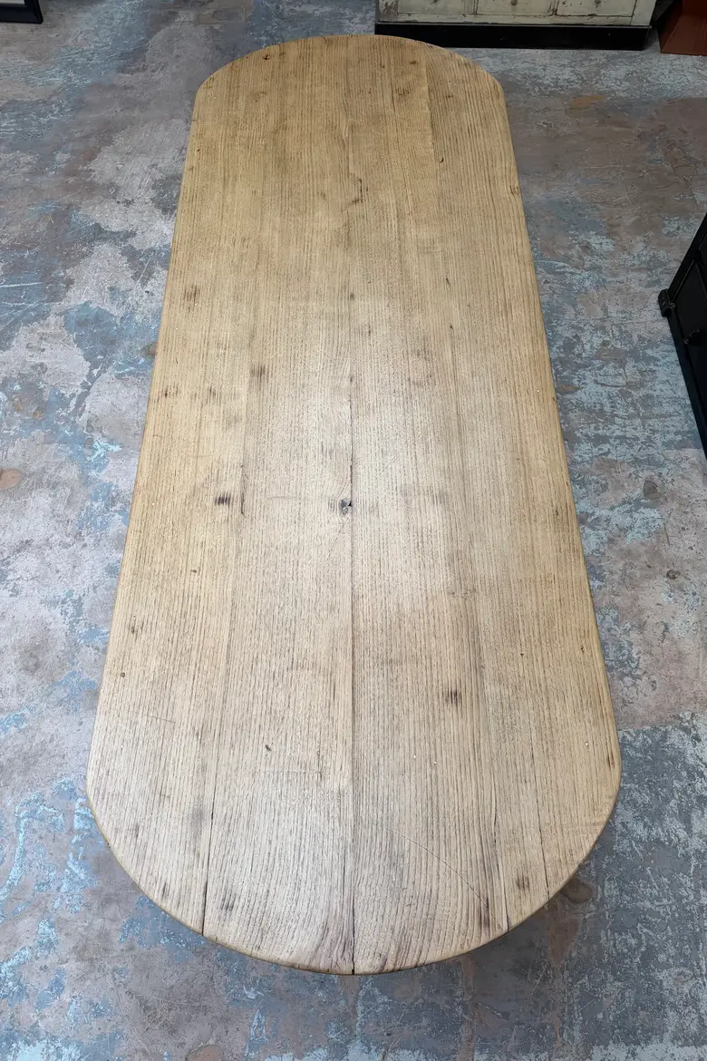 Grande table en chêne – début XXe siècle