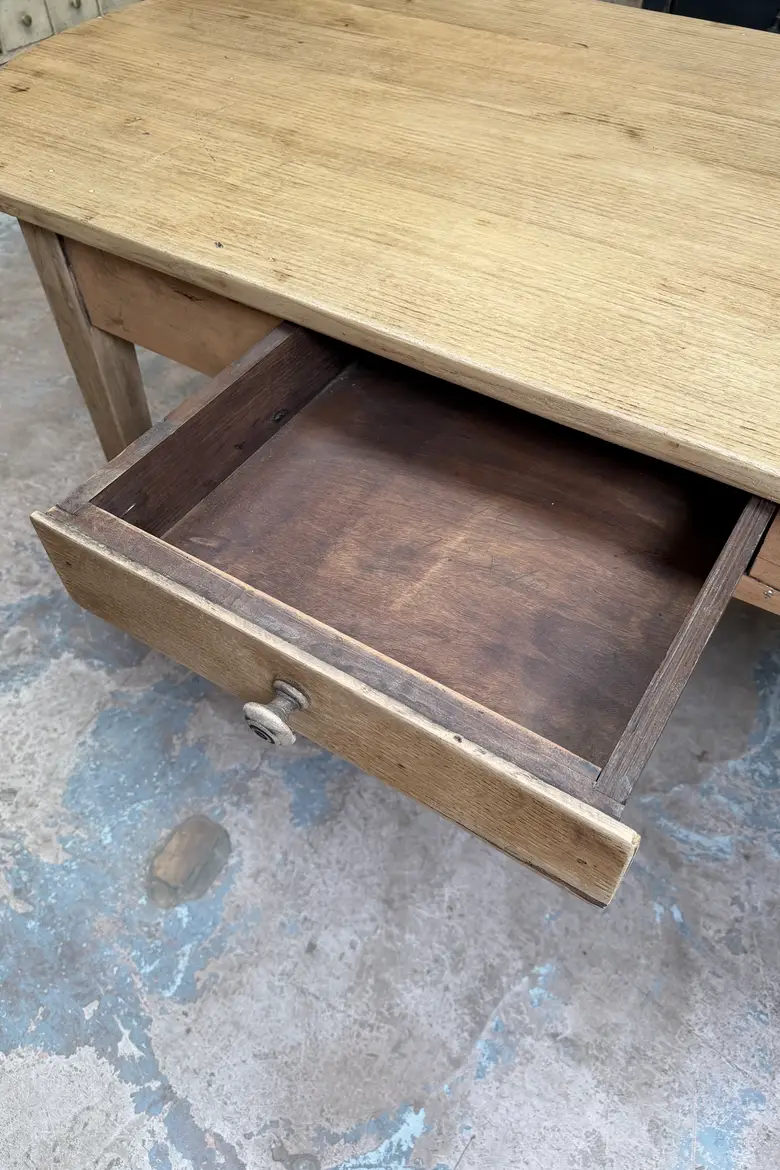Grande table en chêne – début XXe siècle