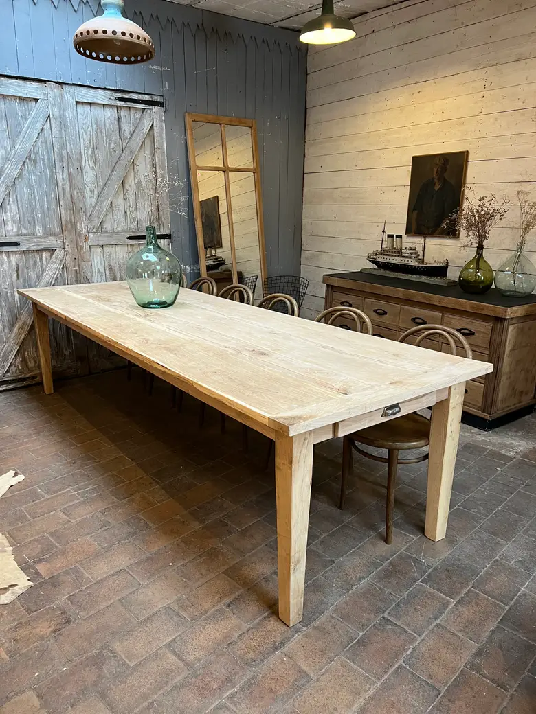 Grande table en chêne
