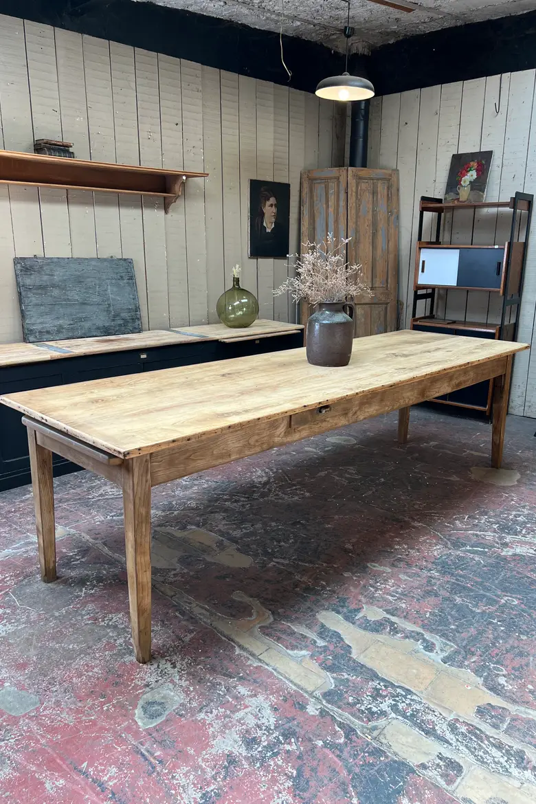 Grande table en frêne