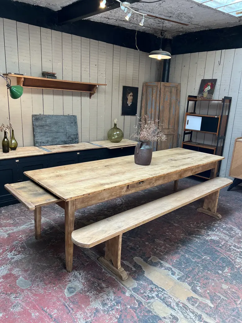Grande table en frêne