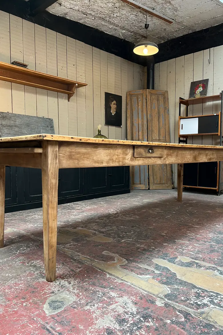 Grande table en frêne