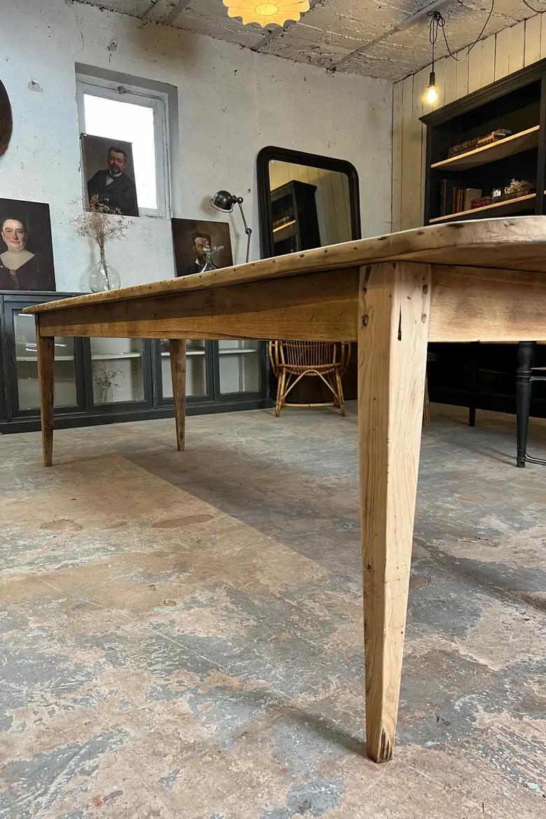 Grande table en orme Début XXème