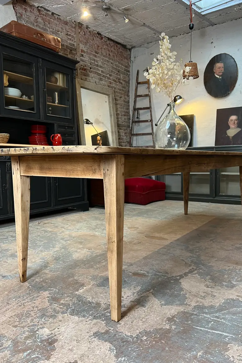 Grande table en orme Début XXème