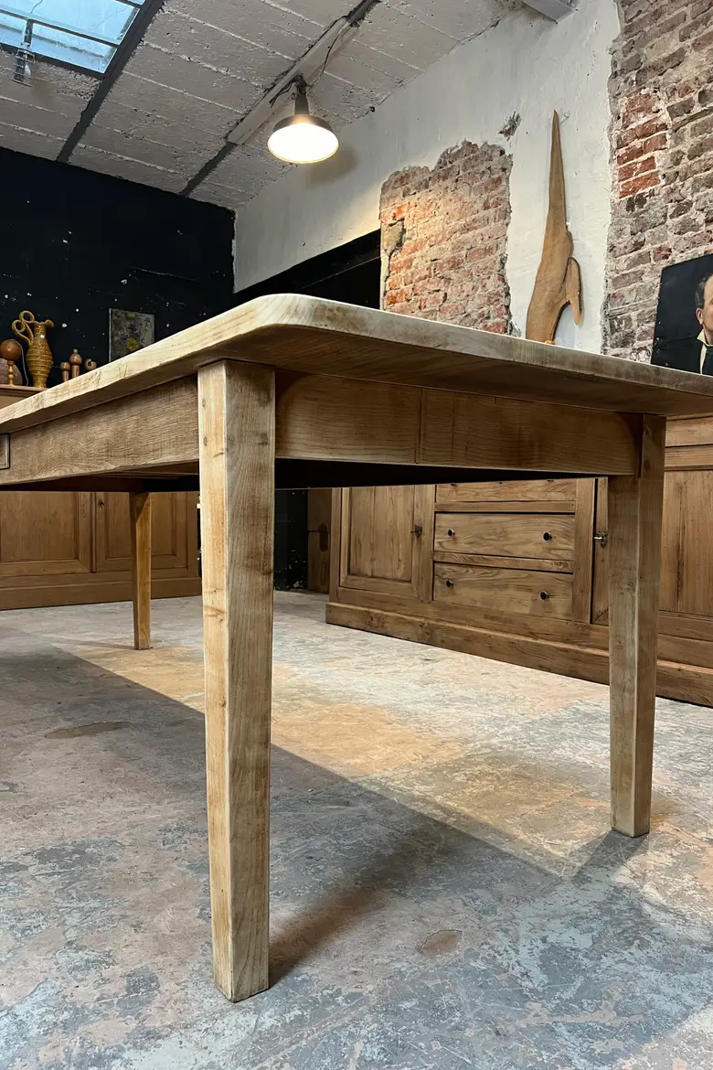 Grande table en orme
