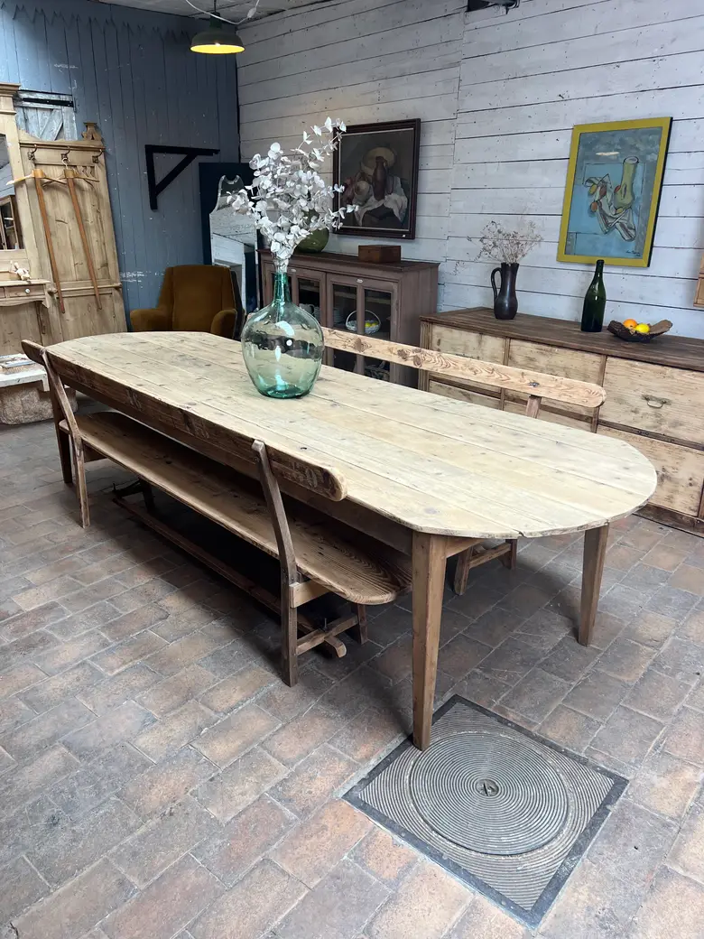 Grande table en sapin