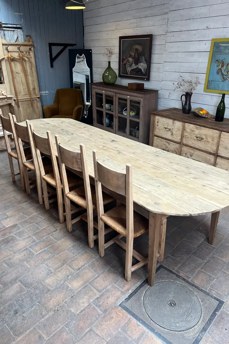 Grande table en sapin