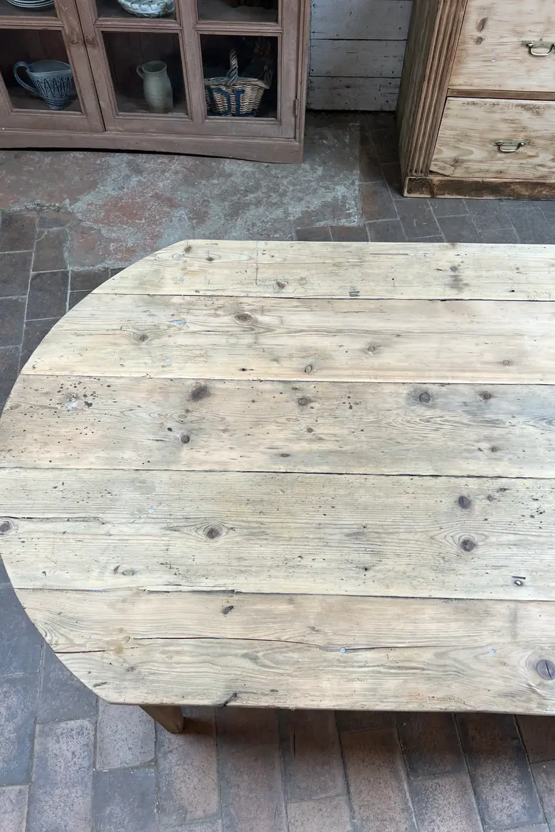 Grande table en sapin
