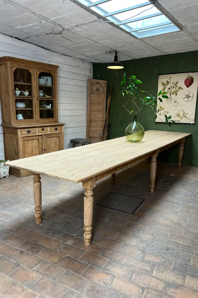 Grande table en sapin Début XXème