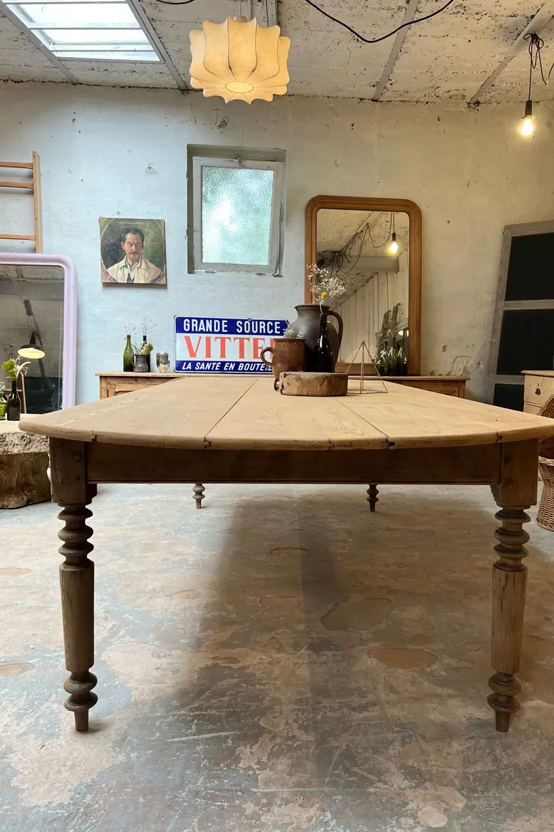 Grande table en sapin Début XXème