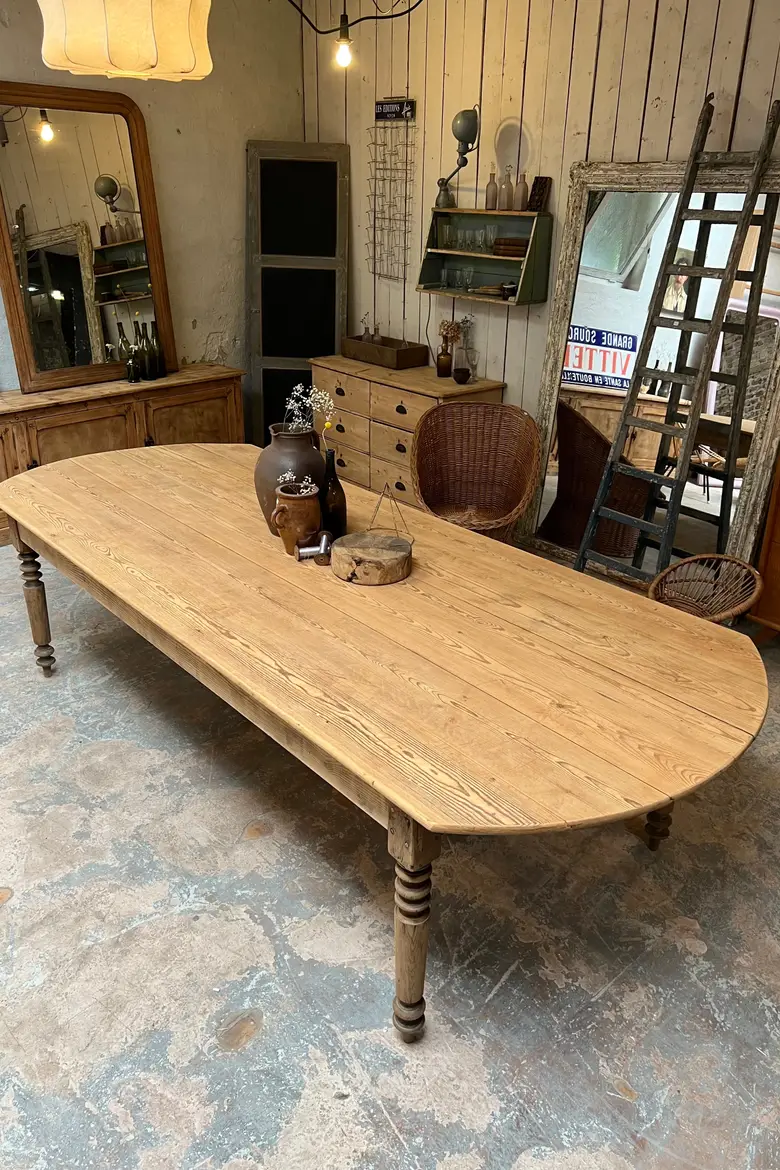 Grande table en sapin Début XXème