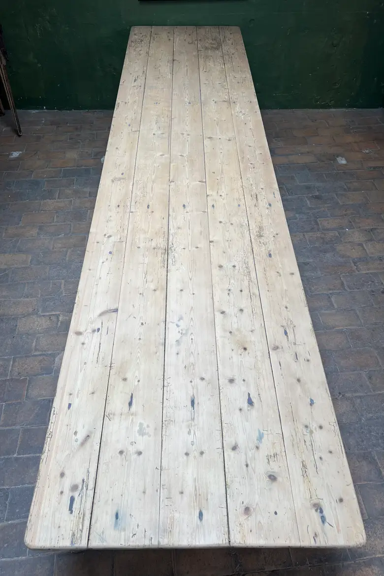 Grande table en sapin Début XXème