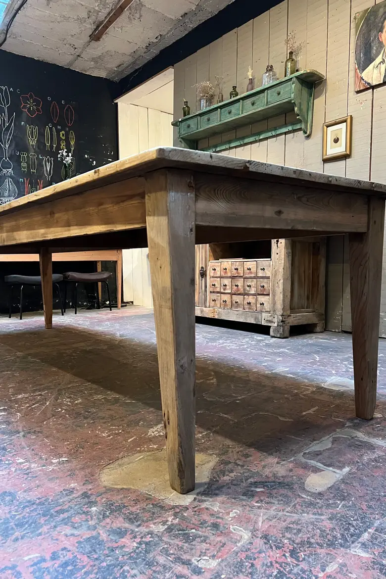 Grande table en sapin Début XXème
