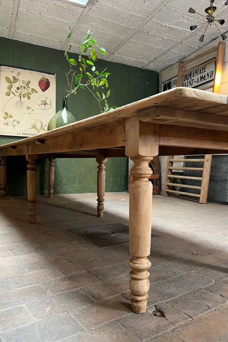 Grande table en sapin Début XXème