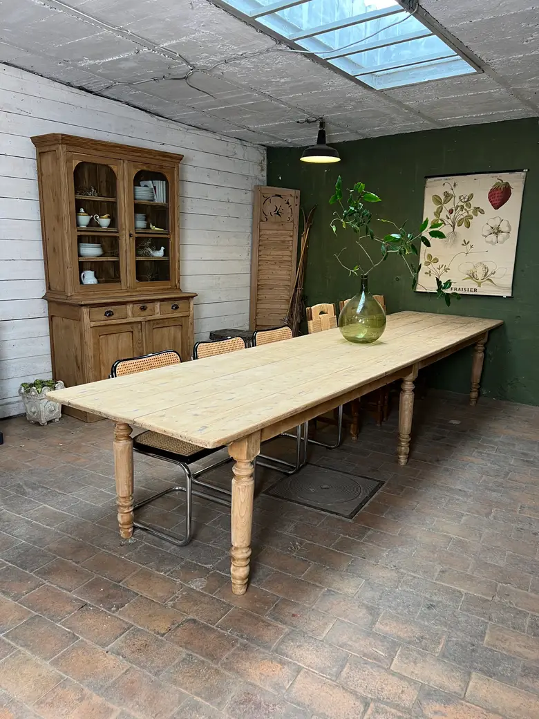 Grande table en sapin Début XXème