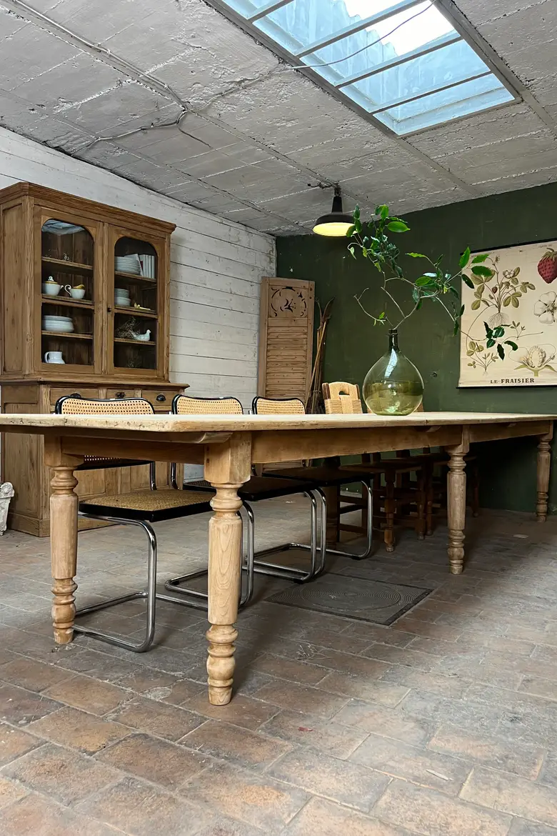 Grande table en sapin Début XXème