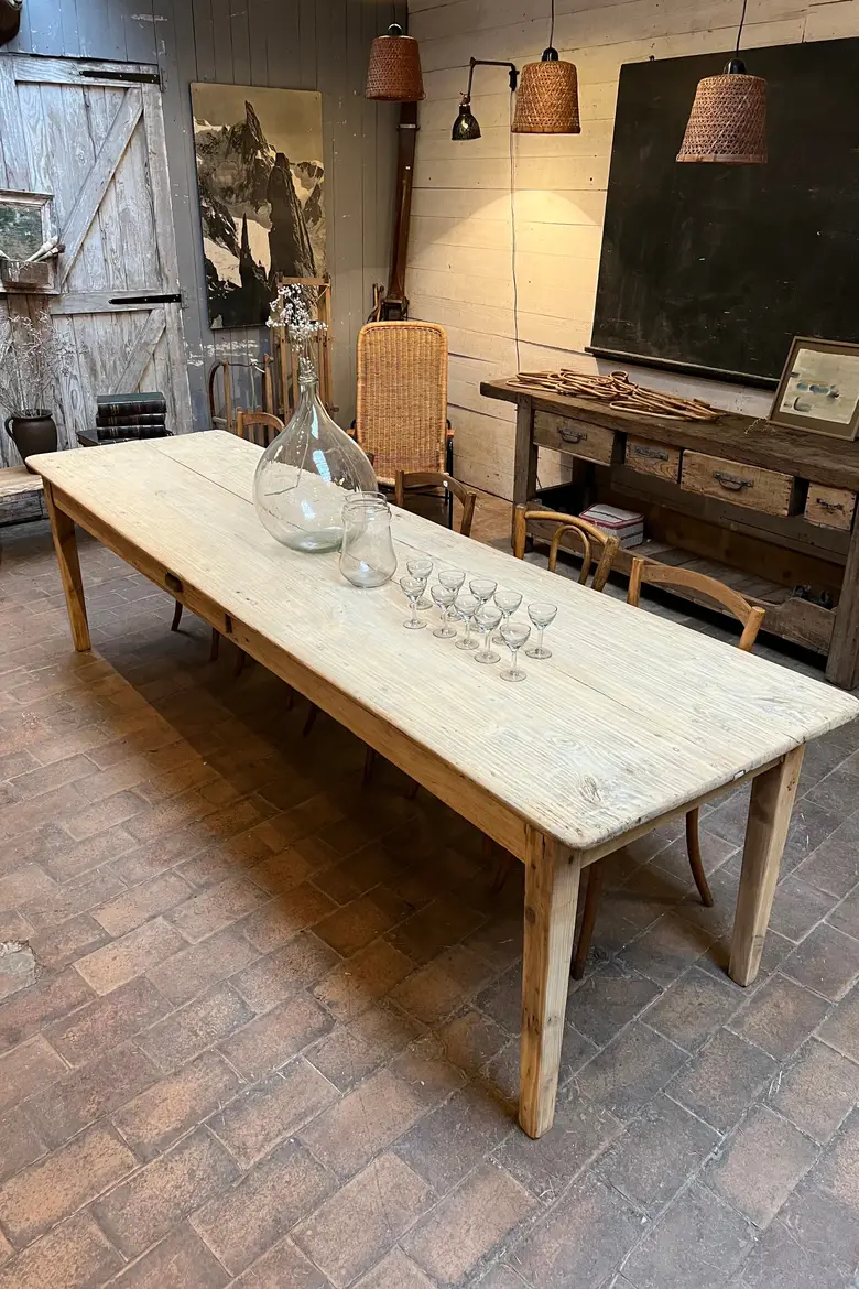 Grande table en sapin Début XXème