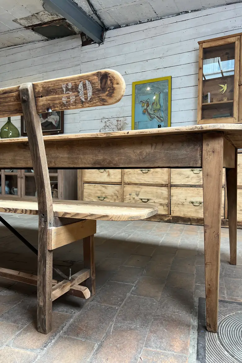 Grande table en sapin