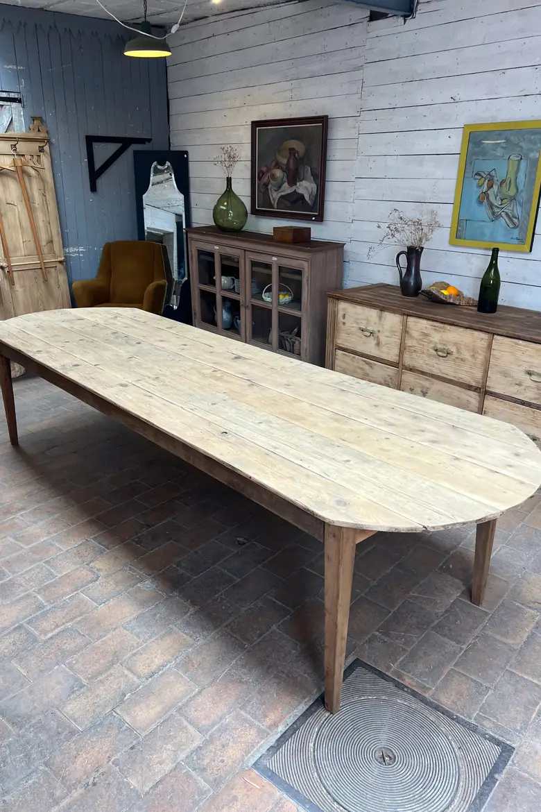 Grande table en sapin