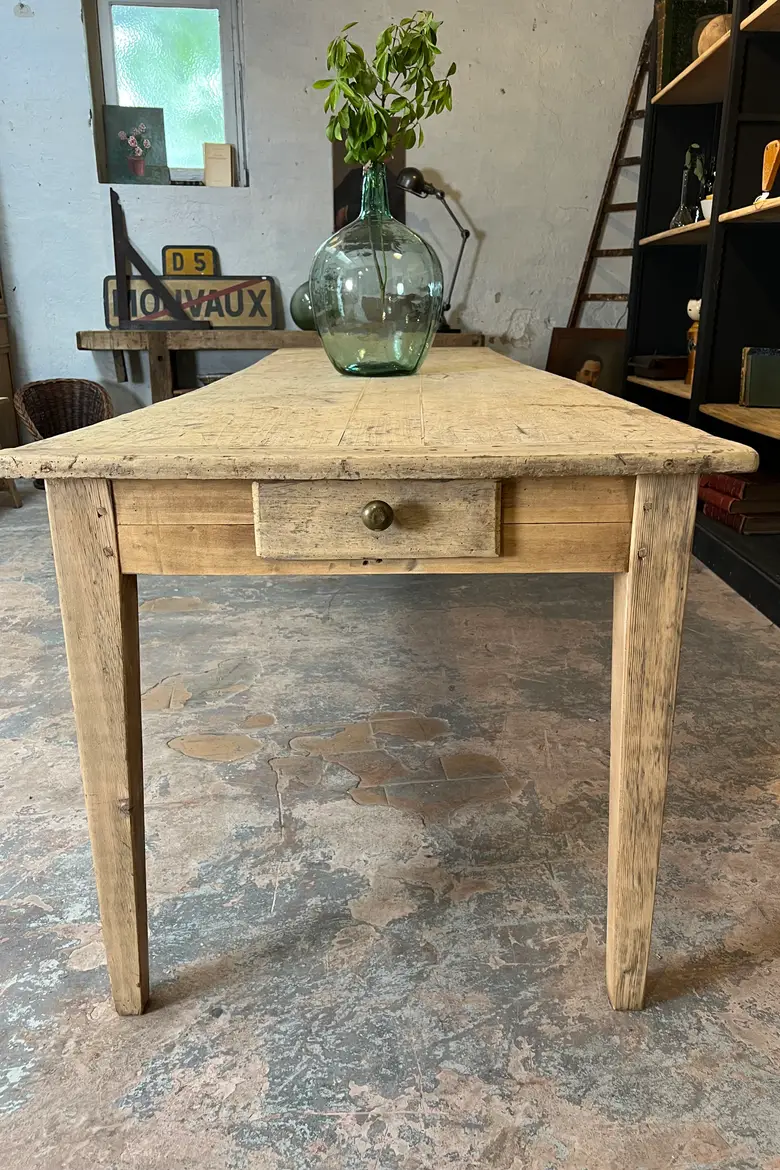 Grande table en tilleul