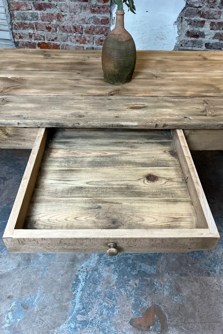 Grande table ovale en sapin – Début XXe